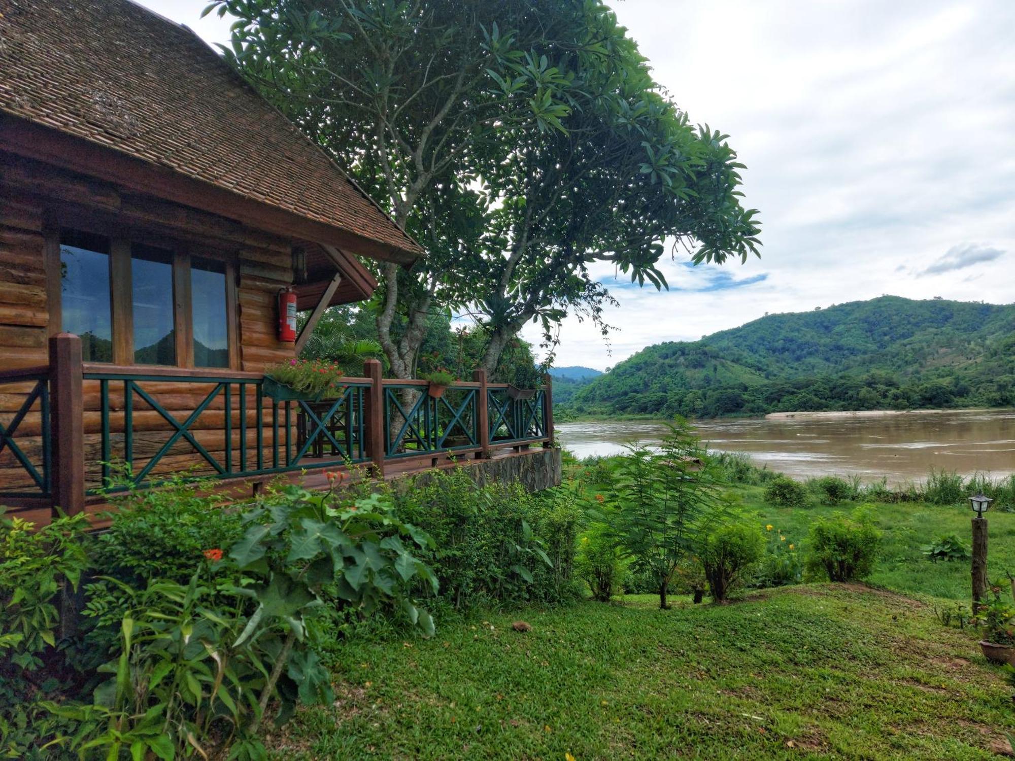 Mekong Villas Pak Chom Exteriör bild