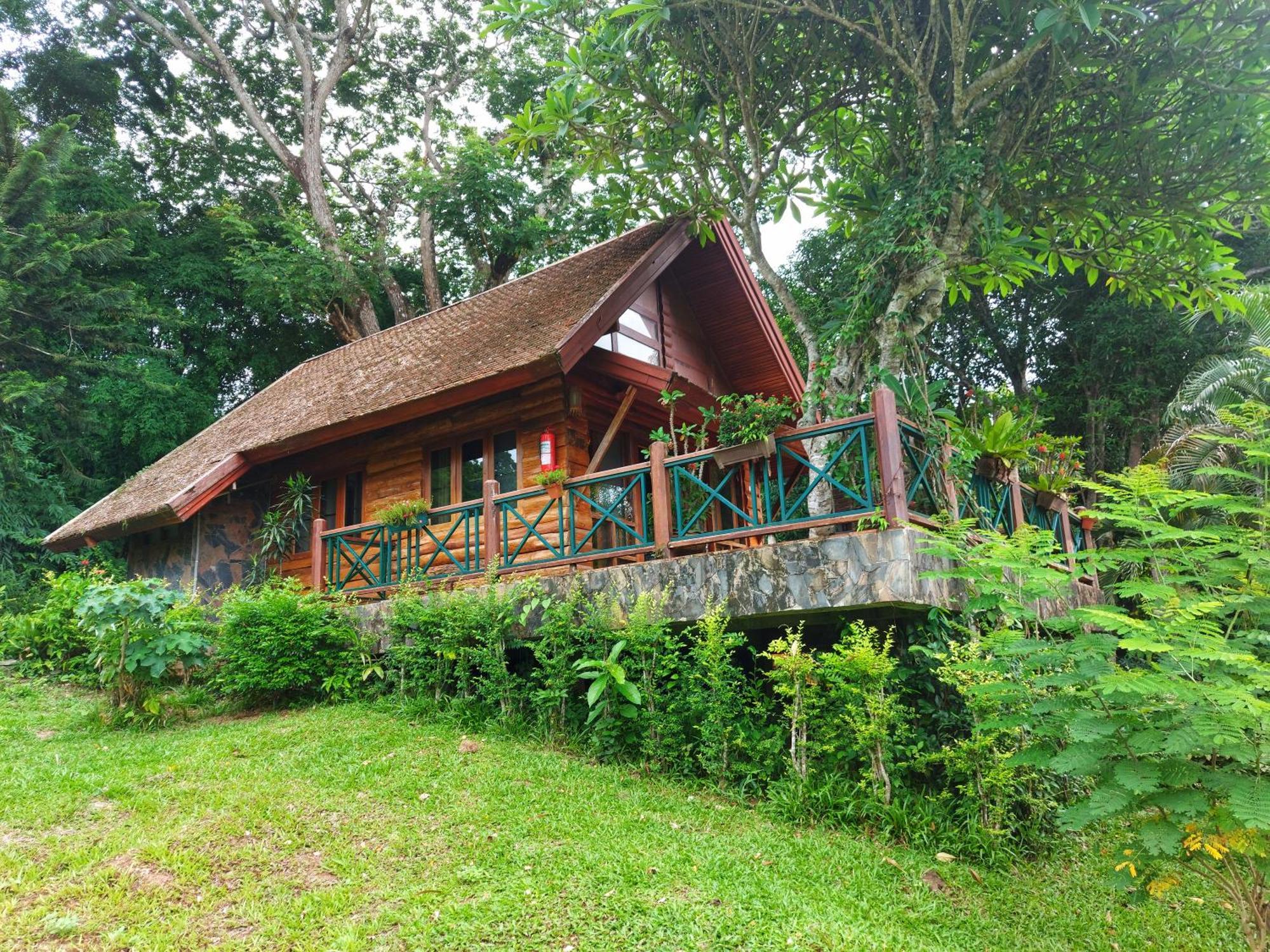 Mekong Villas Pak Chom Exteriör bild
